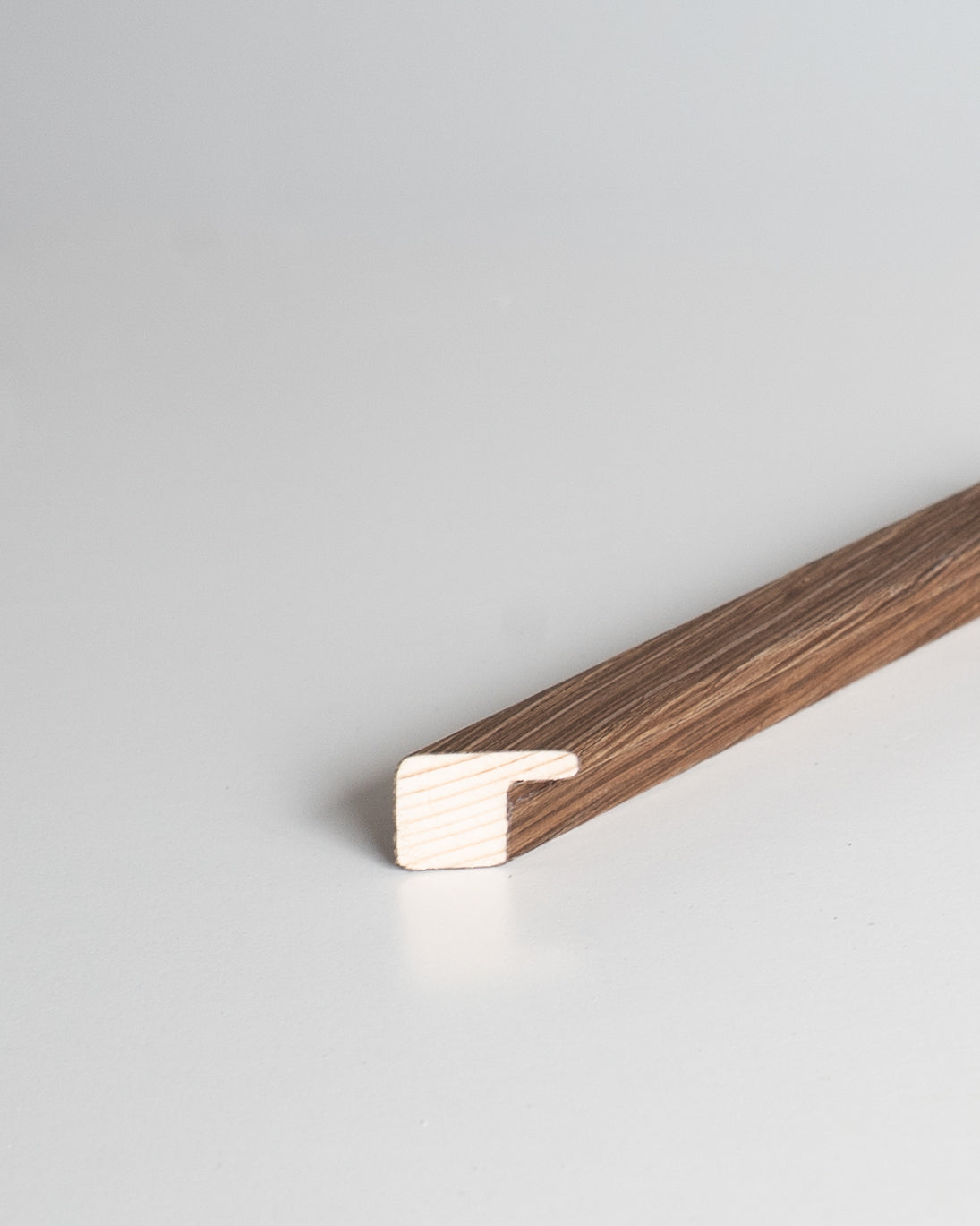 Sample: Copenhagen (15x15mm), Brown Oak - Veneer