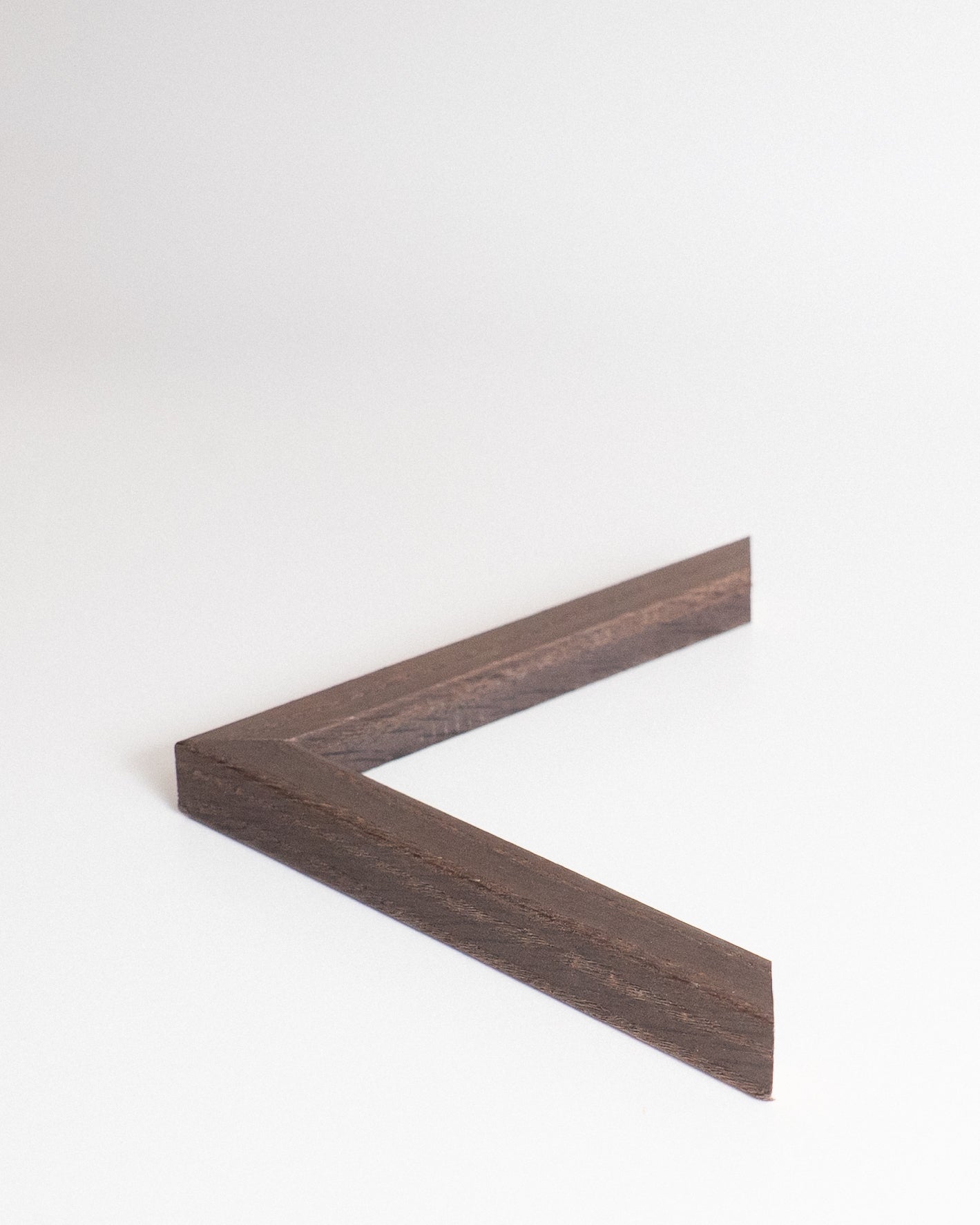 Copenhagen (15x15mm), Dark Brown Oak - Veneer