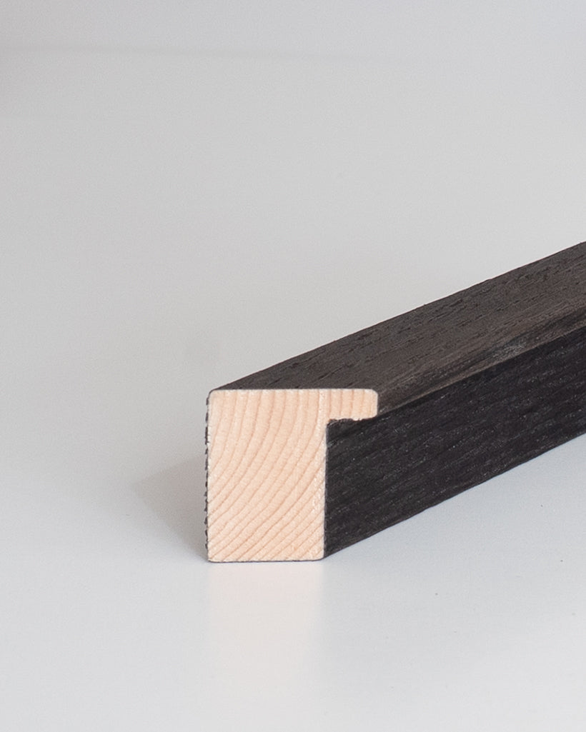 Sample: London (20x30mm), Dark Brown Oak - Veneer