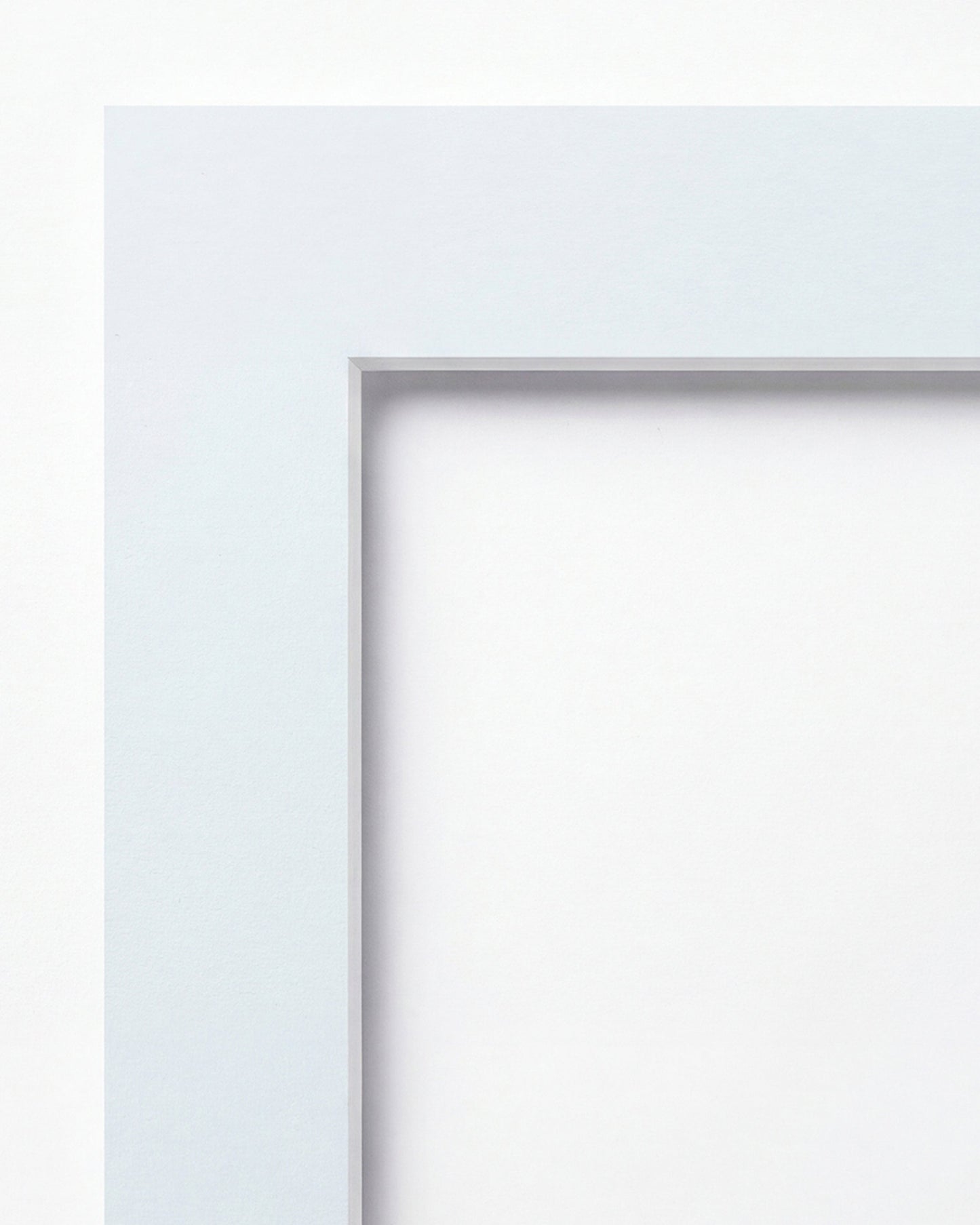 Mount Pale Blue (White Core)