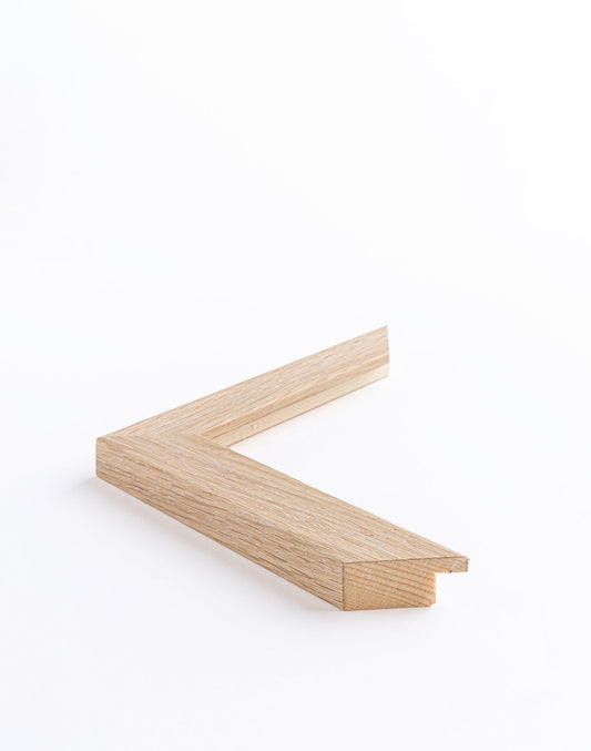 Sample: Tallinn (25x15mm), Whitewashed Oak – Veneer